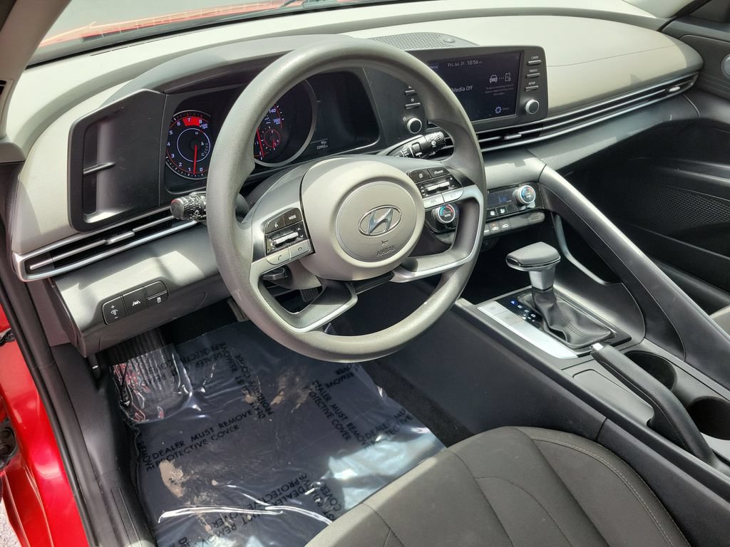 Used 2023 Hyundai Elantra SEL FWD image 22