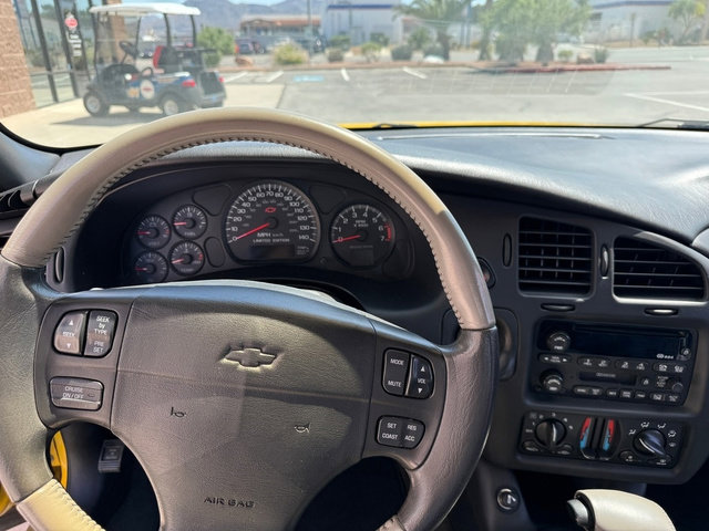 Used 2002 Chevrolet Monte Carlo SS w/ Pace Car Replica Pkg FWD image 15