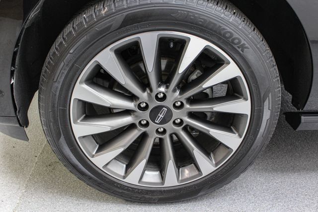 Used 2021 Lincoln Navigator L Reserve AWD/4WD image 14