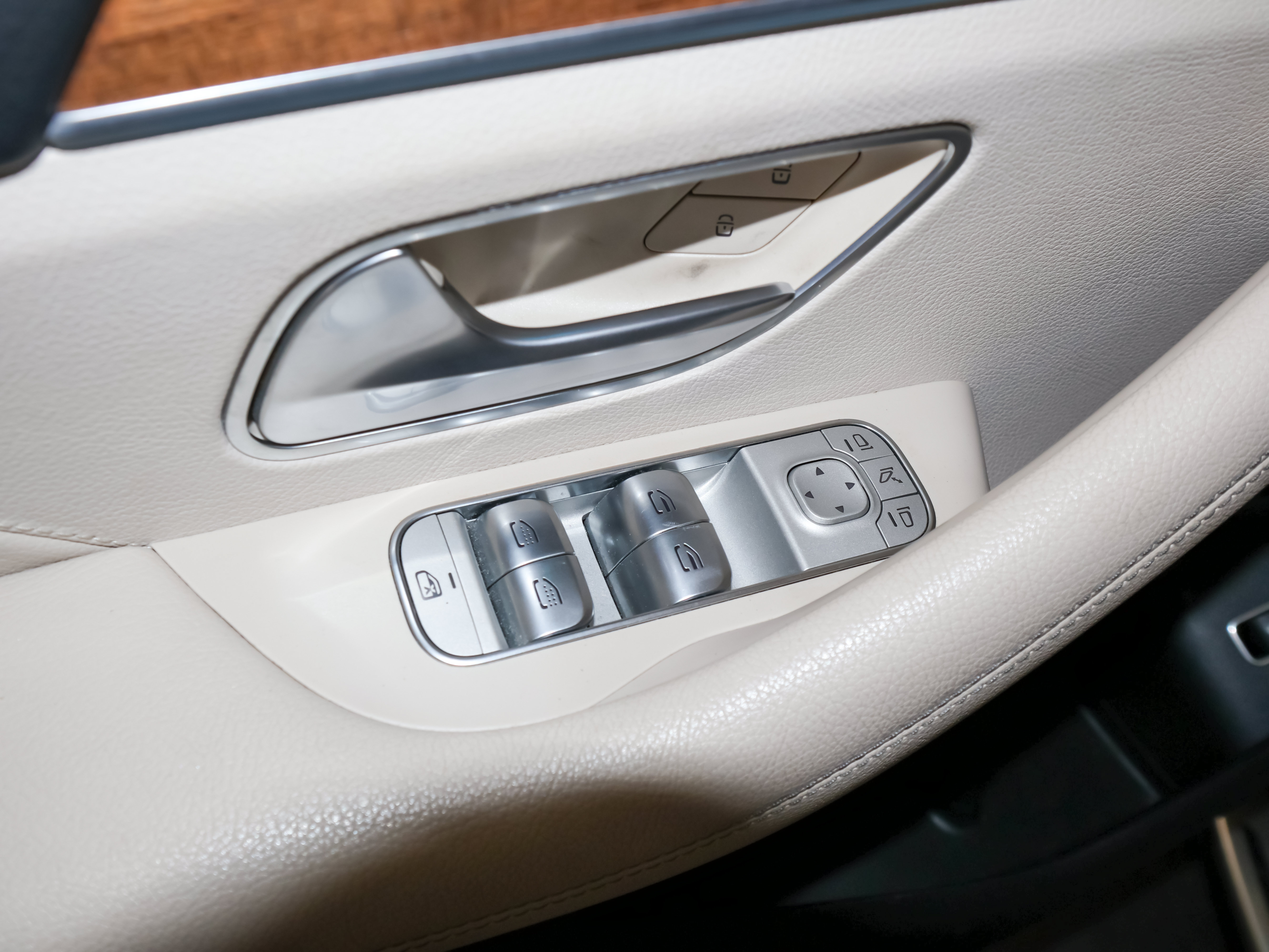 Used 2021 Mercedes-Benz GLS 450 4MATIC image 18