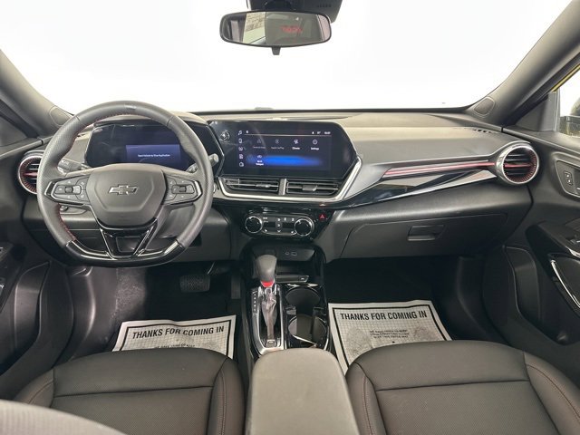 New 2025 Chevrolet Trax RS w/ Sunroof Package image 17