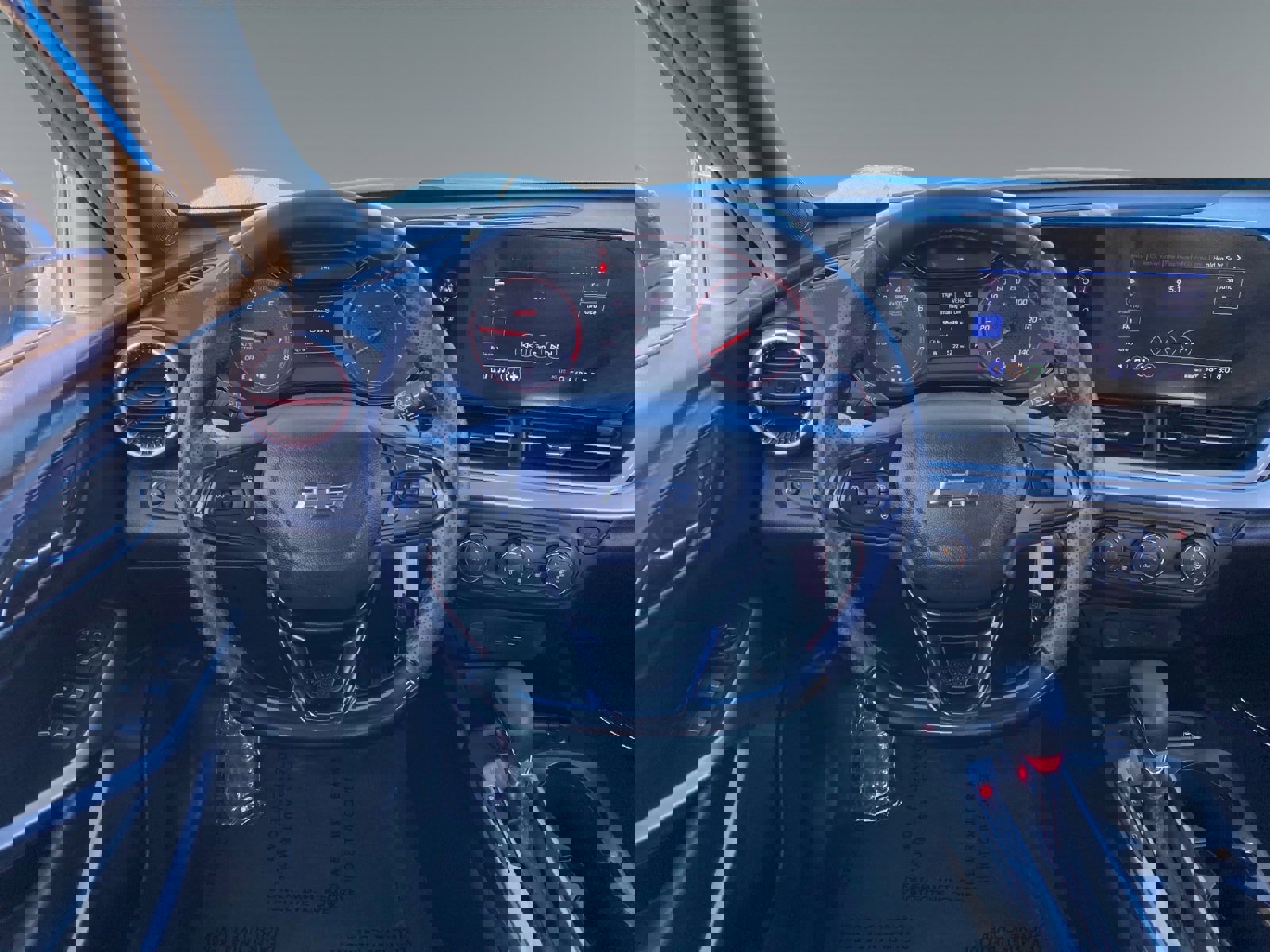 Used 2025 Chevrolet Trax RS w/ Sunroof Package image 12