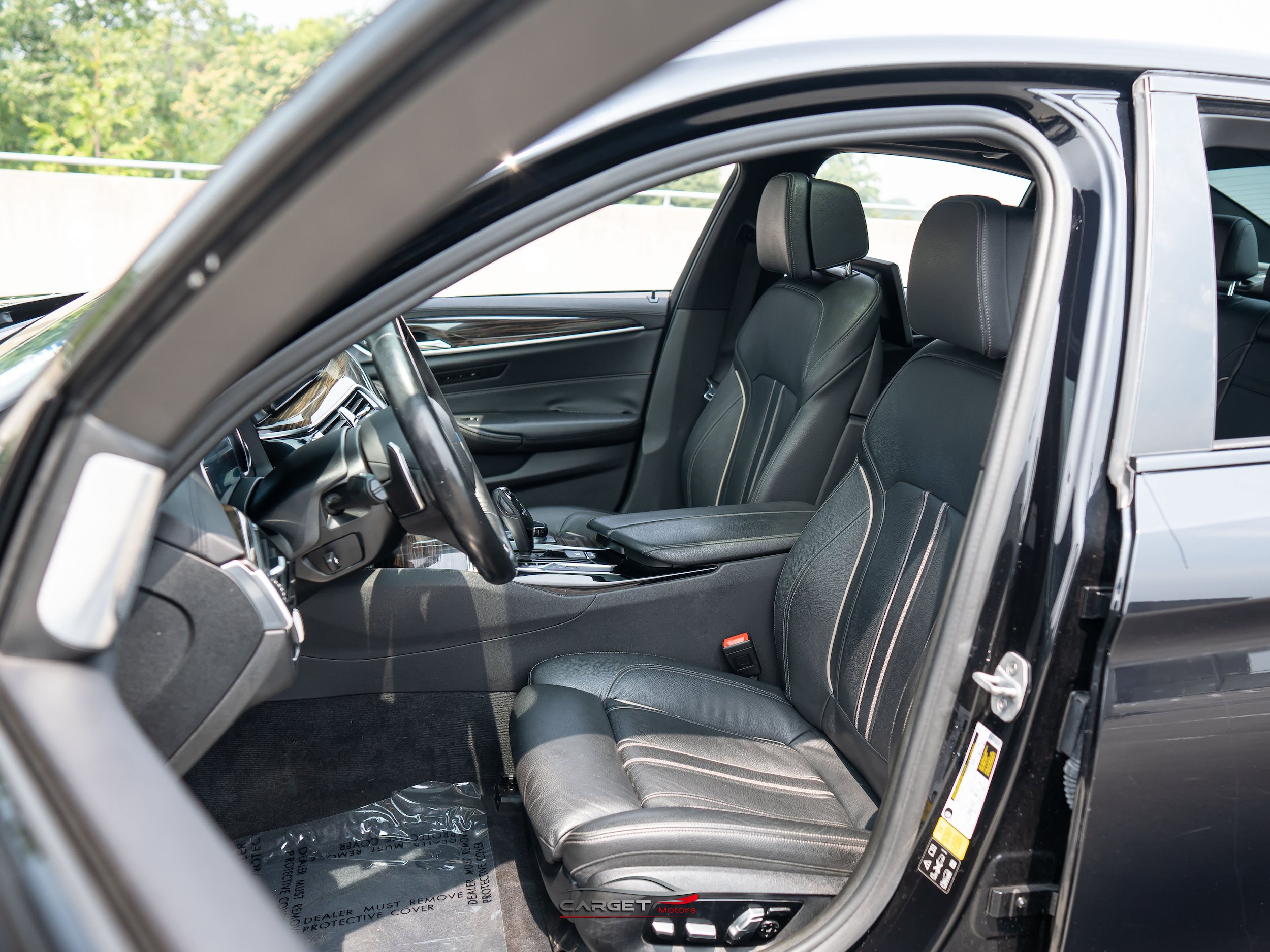 Used 2018 BMW M550i xDrive AWD/4WD image 12
