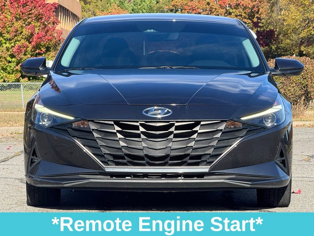 Used 2022 Hyundai Elantra SEL image 12