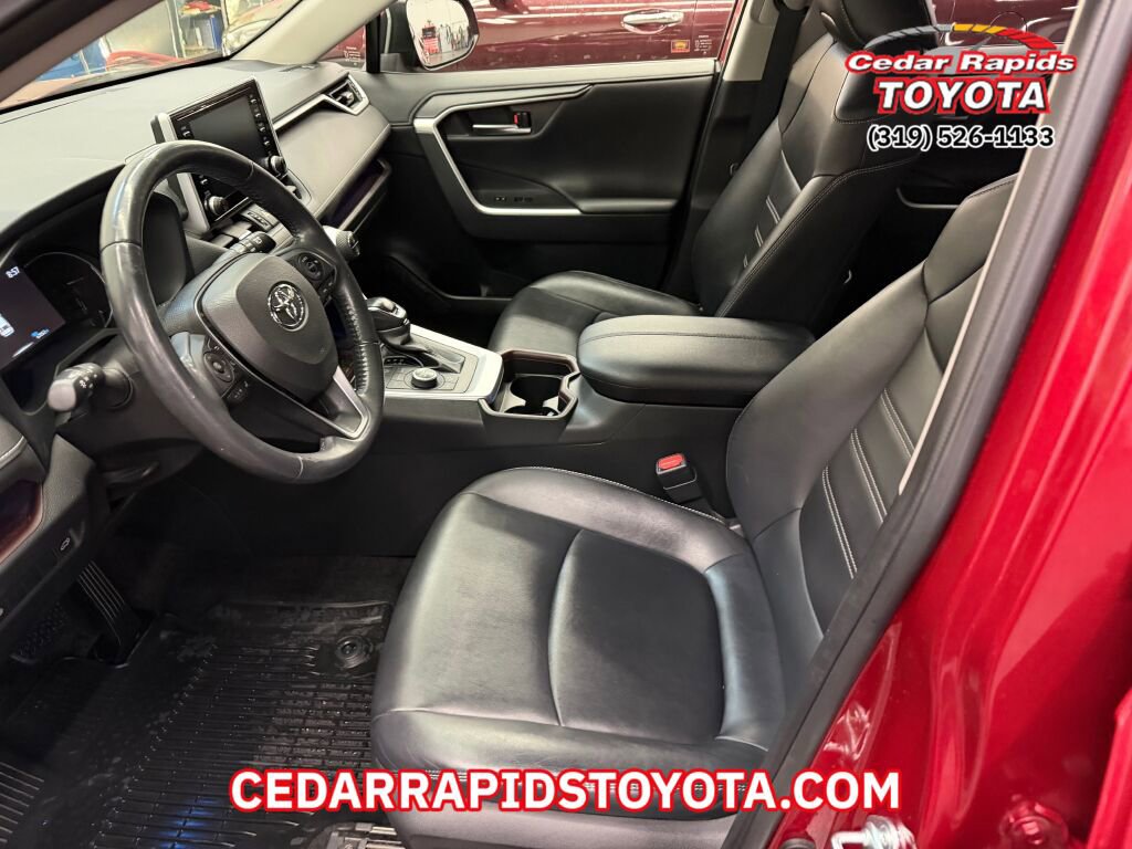 Certified 2019 Toyota RAV4 Limited image 8