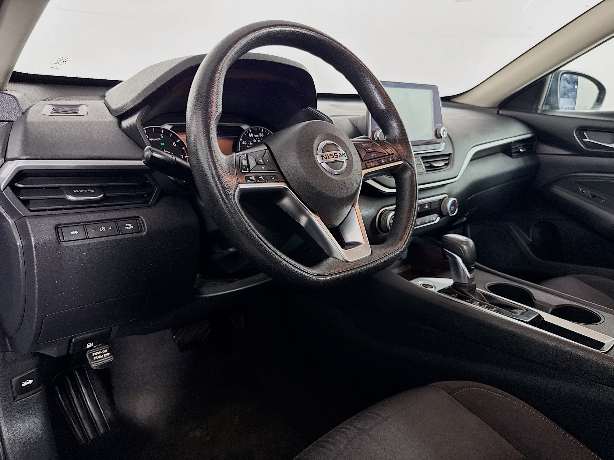 Used 2020 Nissan Altima 2.5 S FWD image 21
