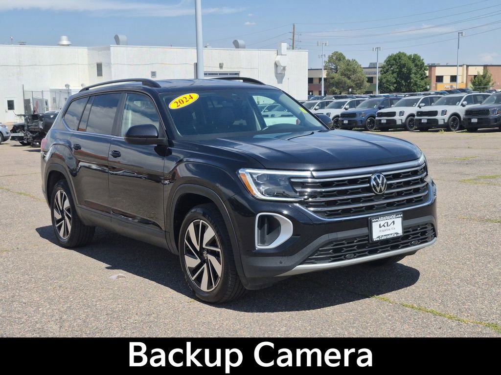 Used 2024 Volkswagen Atlas SE image 2