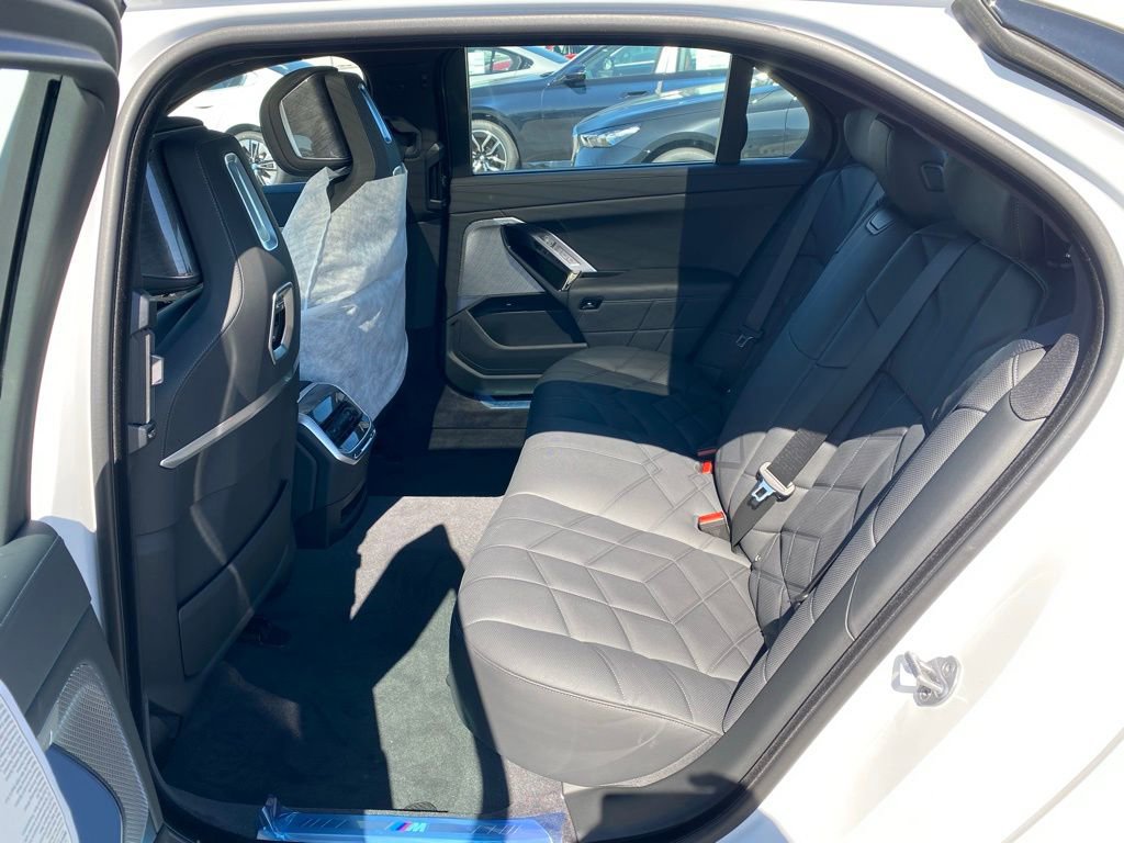 New 2024 BMW 760i xDrive w/ Executive Package AWD/4WD image 6