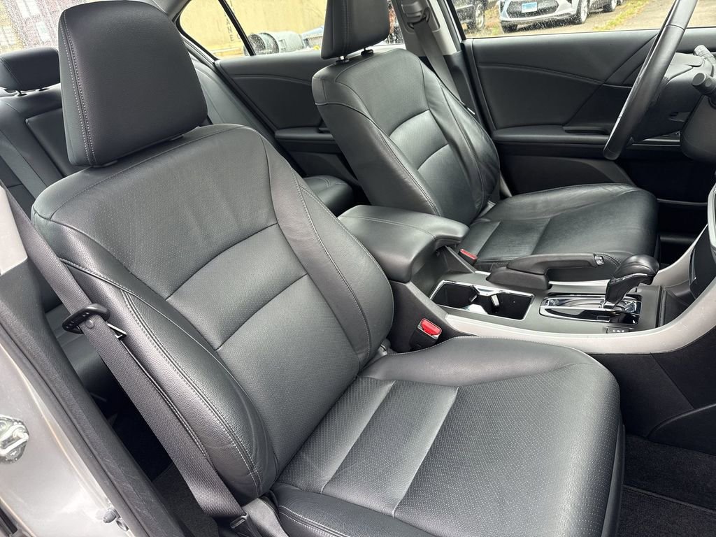 Used 2015 Honda Accord EX-L image 24