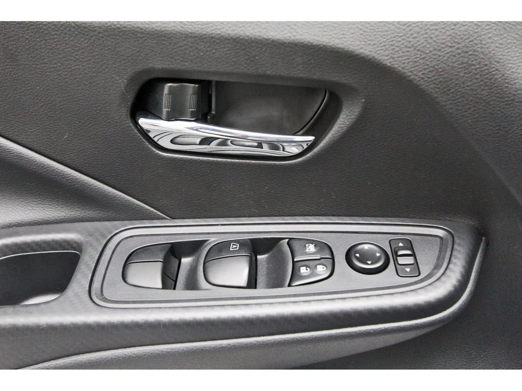 Used 2025 Nissan Versa SV w/ Trunk Package FWD image 22