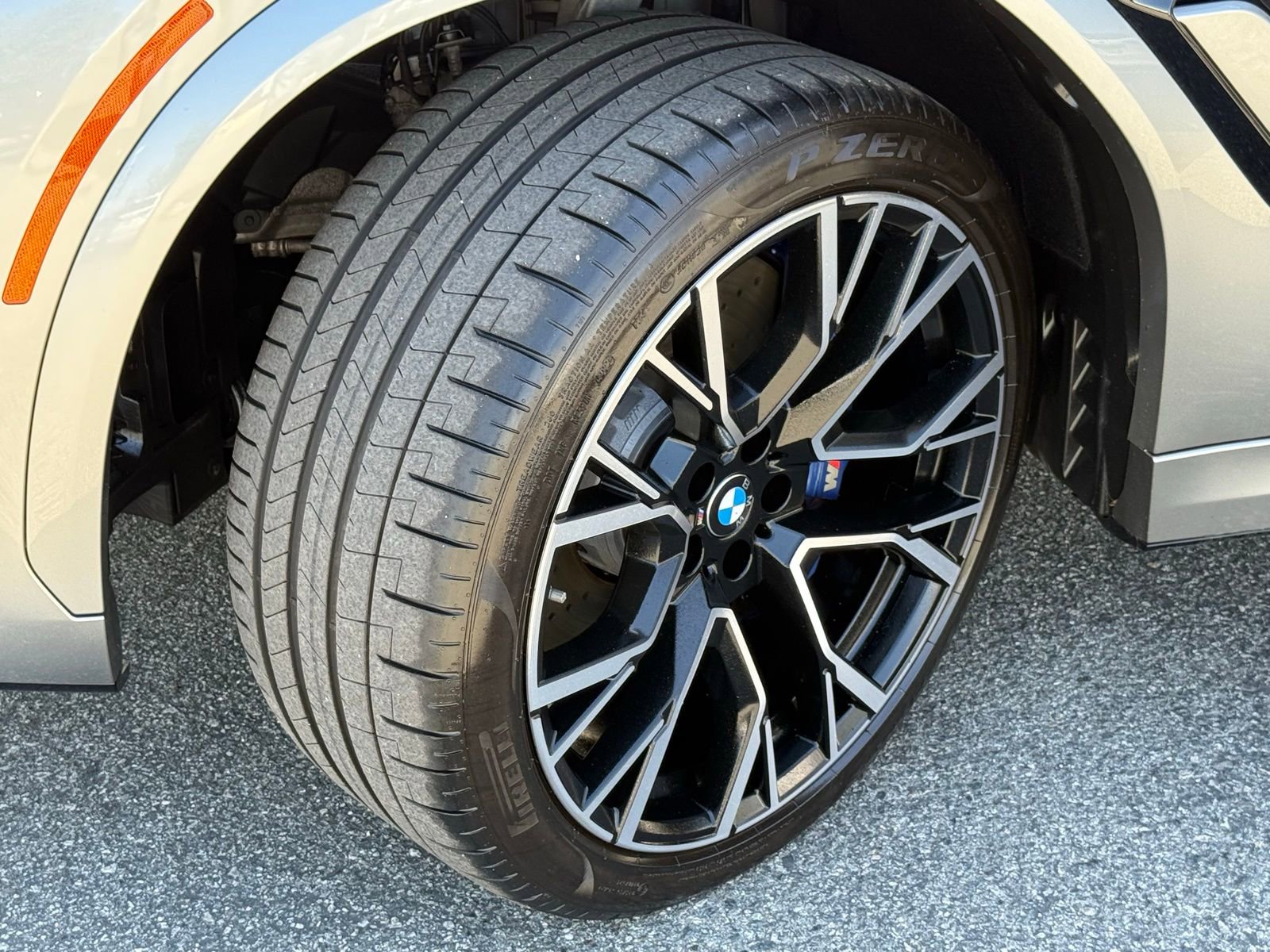 Used 2020 BMW X6 M Competition w/ Executive Package image 18