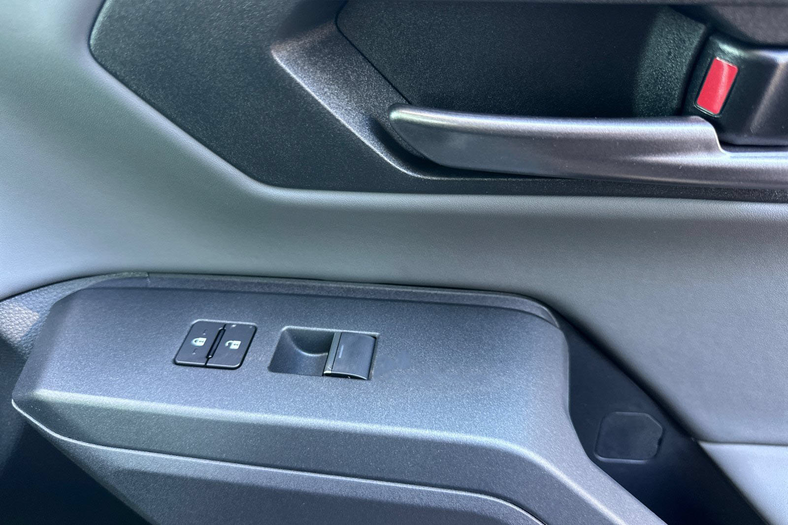 New 2026 Toyota RAV4 XSE AWD/4WD image 18