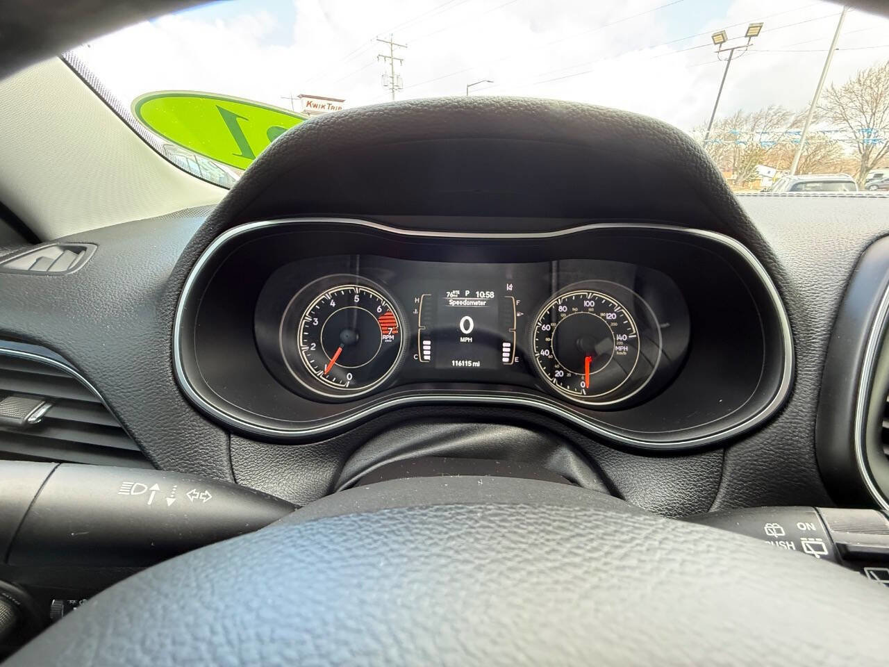 Used 2021 Jeep Cherokee Latitude Plus AWD/4WD image 17