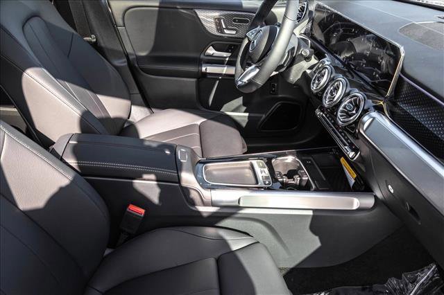 New 2026 Mercedes-Benz GLB 250 4MATIC image 29