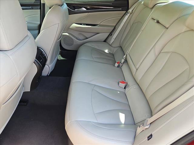 Used 2017 Buick LaCrosse Premium w/ Driver Confidence Package #2 FWD image 20