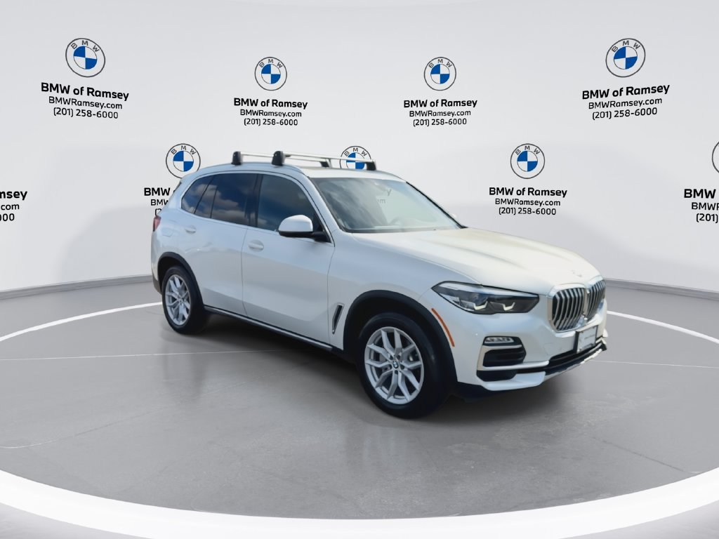 Used 2019 BMW X5 xDrive40i w/ Convenience Package AWD/4WD image 2