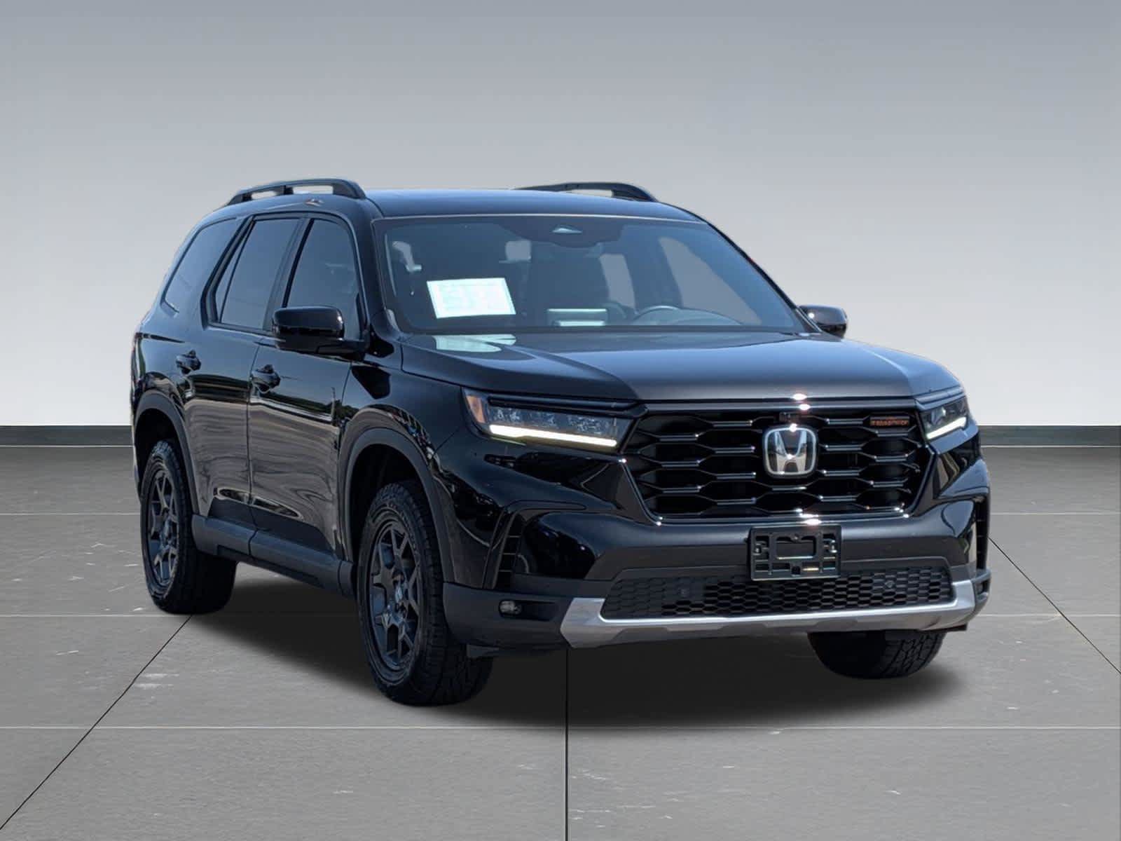 Certified 2024 Honda Pilot TrailSport image 7