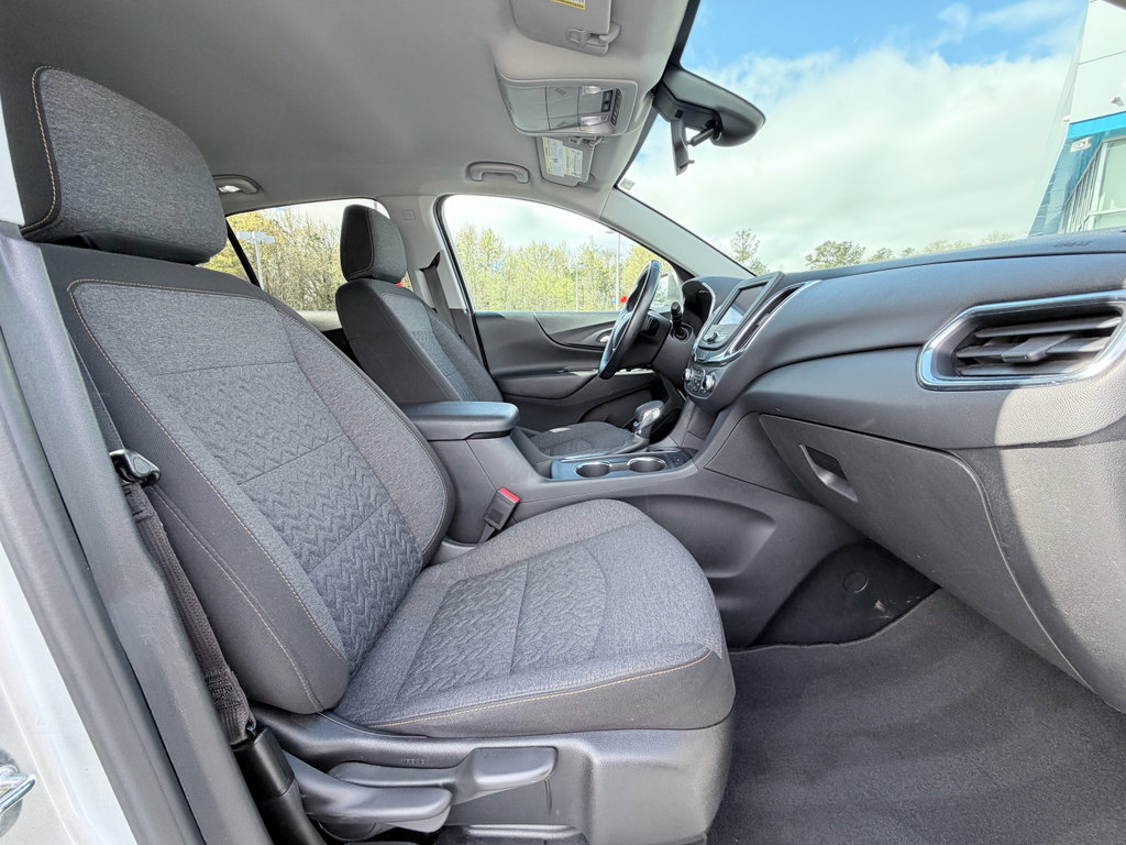 Used 2022 Chevrolet Equinox LT image 24