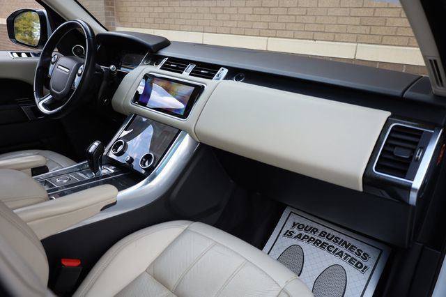 Used 2018 Land Rover Range Rover Sport HSE AWD/4WD image 35