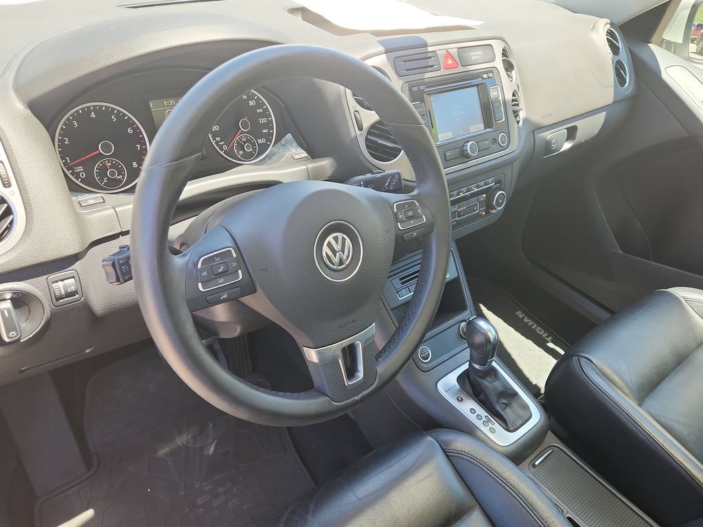 Used 2011 Volkswagen Tiguan S AWD/4WD image 11