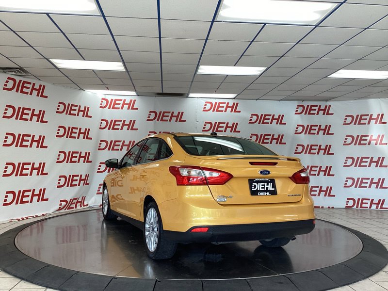 Used 2012 Ford Focus Titanium w/ SEL/Titanium Winter Pkg FWD image 5