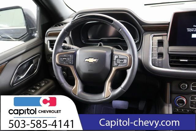 Used 2024 Chevrolet Suburban High Country w/ Advanced Technology Package image 16