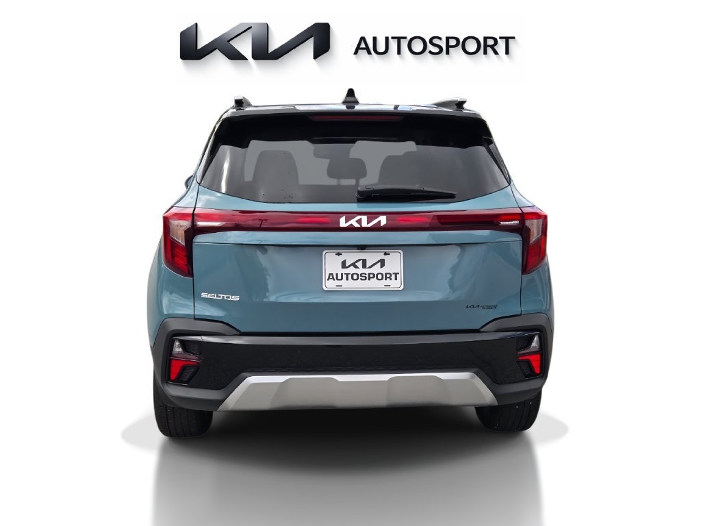 Certified 2025 Kia Seltos S FWD image 9