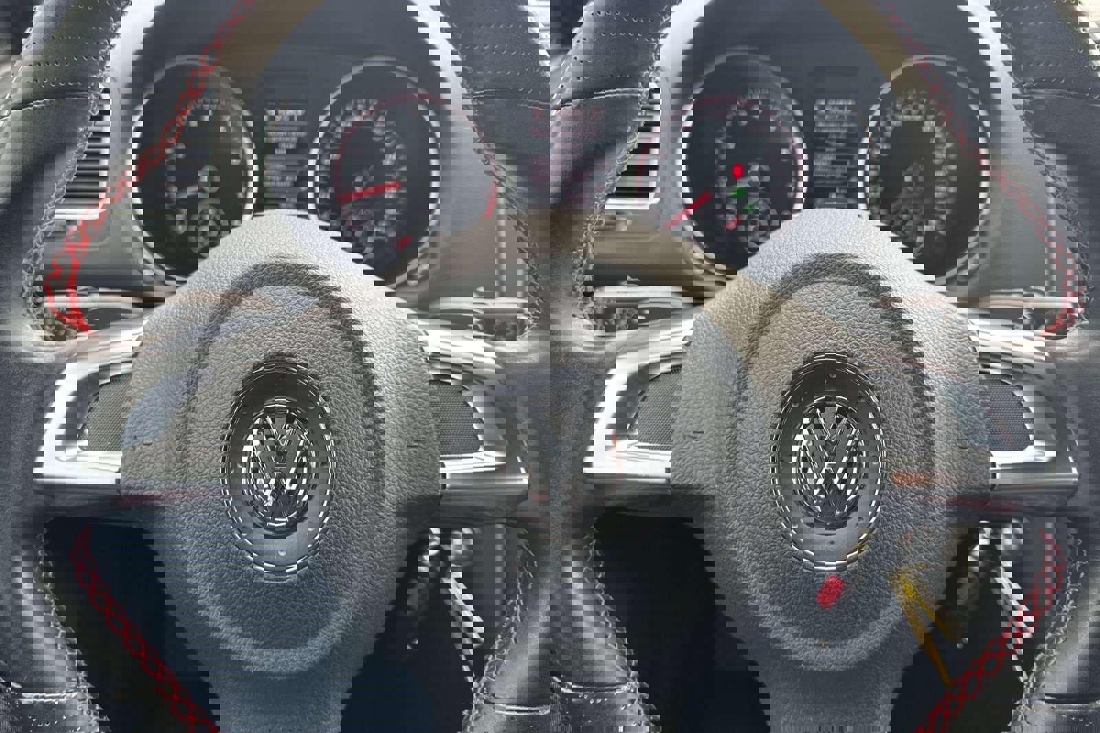 Used 2013 Volkswagen GTI Wolfsburg Edition image 22