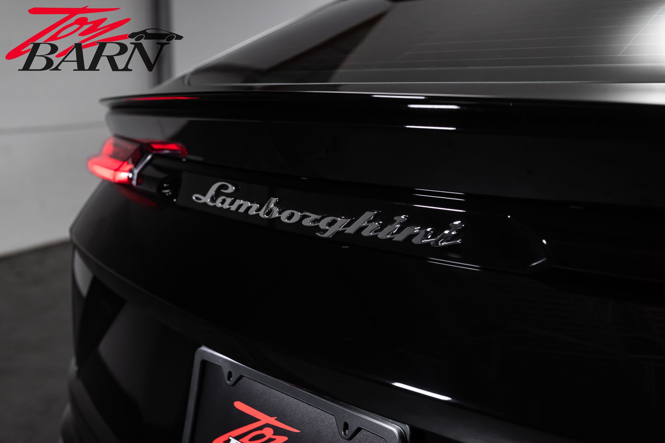 Used 2022 Lamborghini Urus AWD/4WD image 12