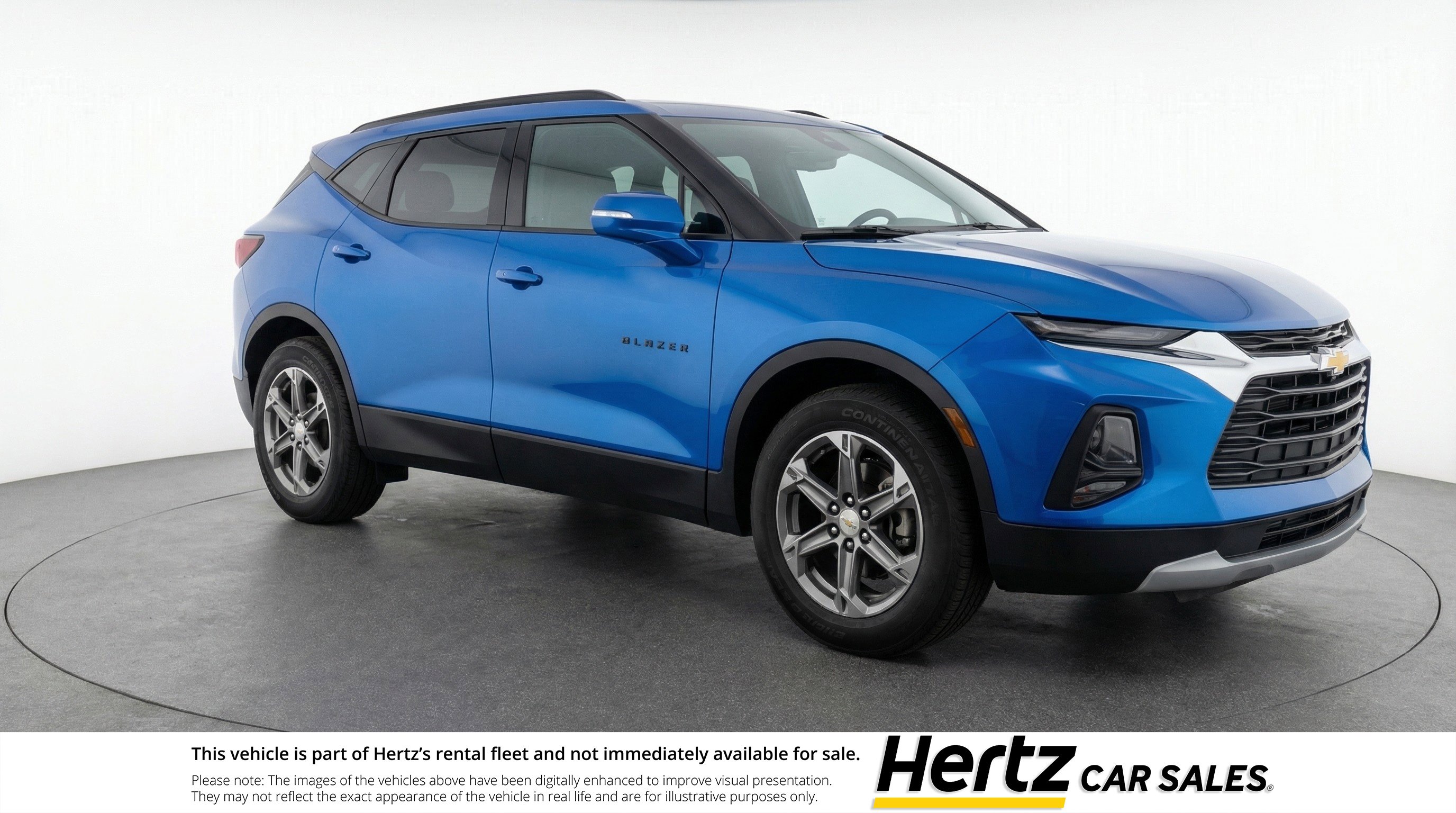 Used 2025 Chevrolet Blazer LT image 1