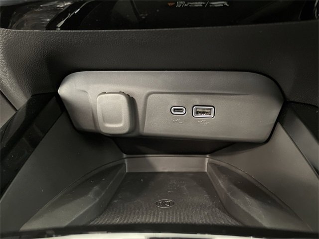 New 2025 Chevrolet Trax RS w/ Sunroof Package image 26