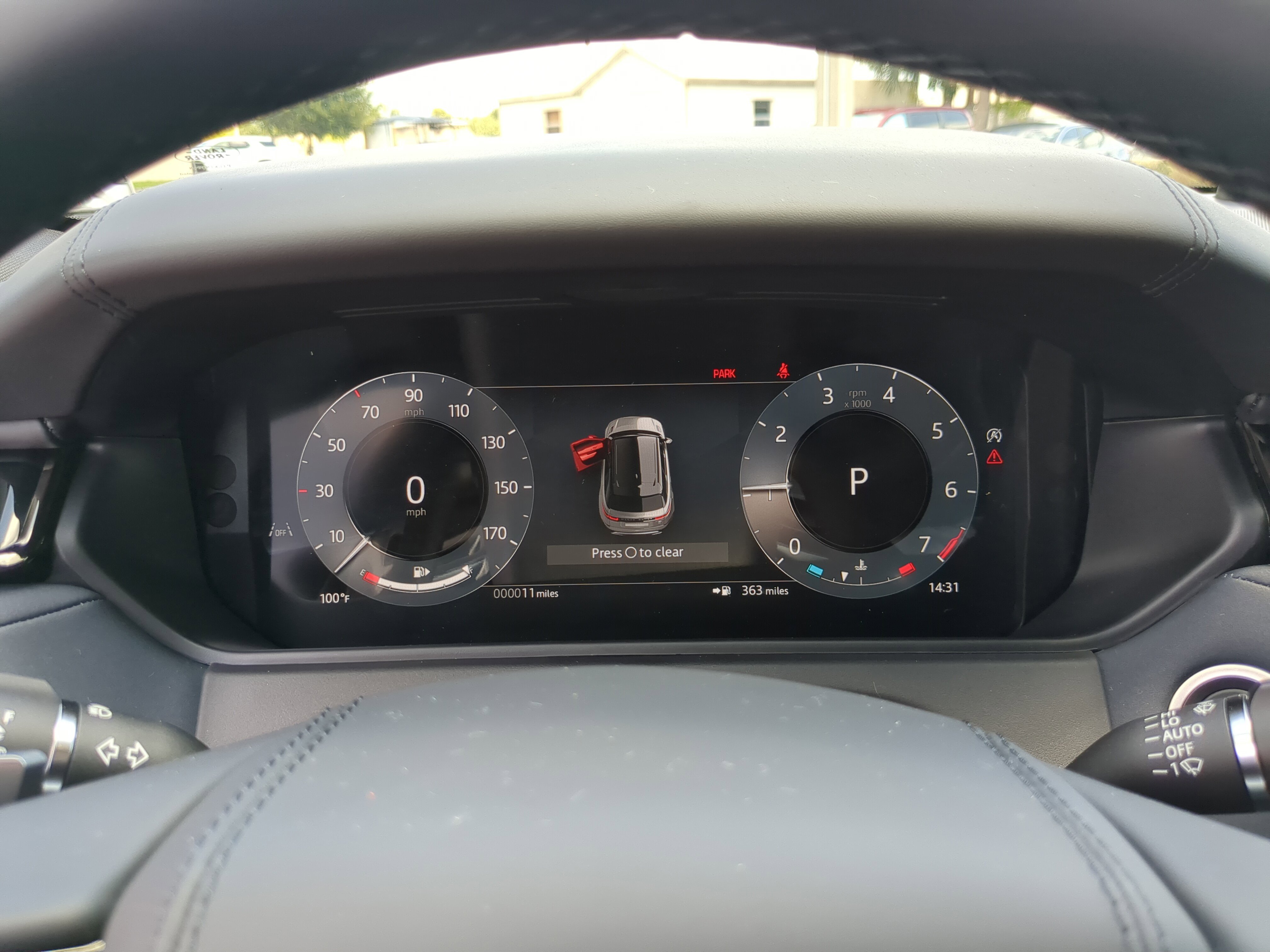 New 2026 Land Rover Range Rover Velar Dynamic SE image 29