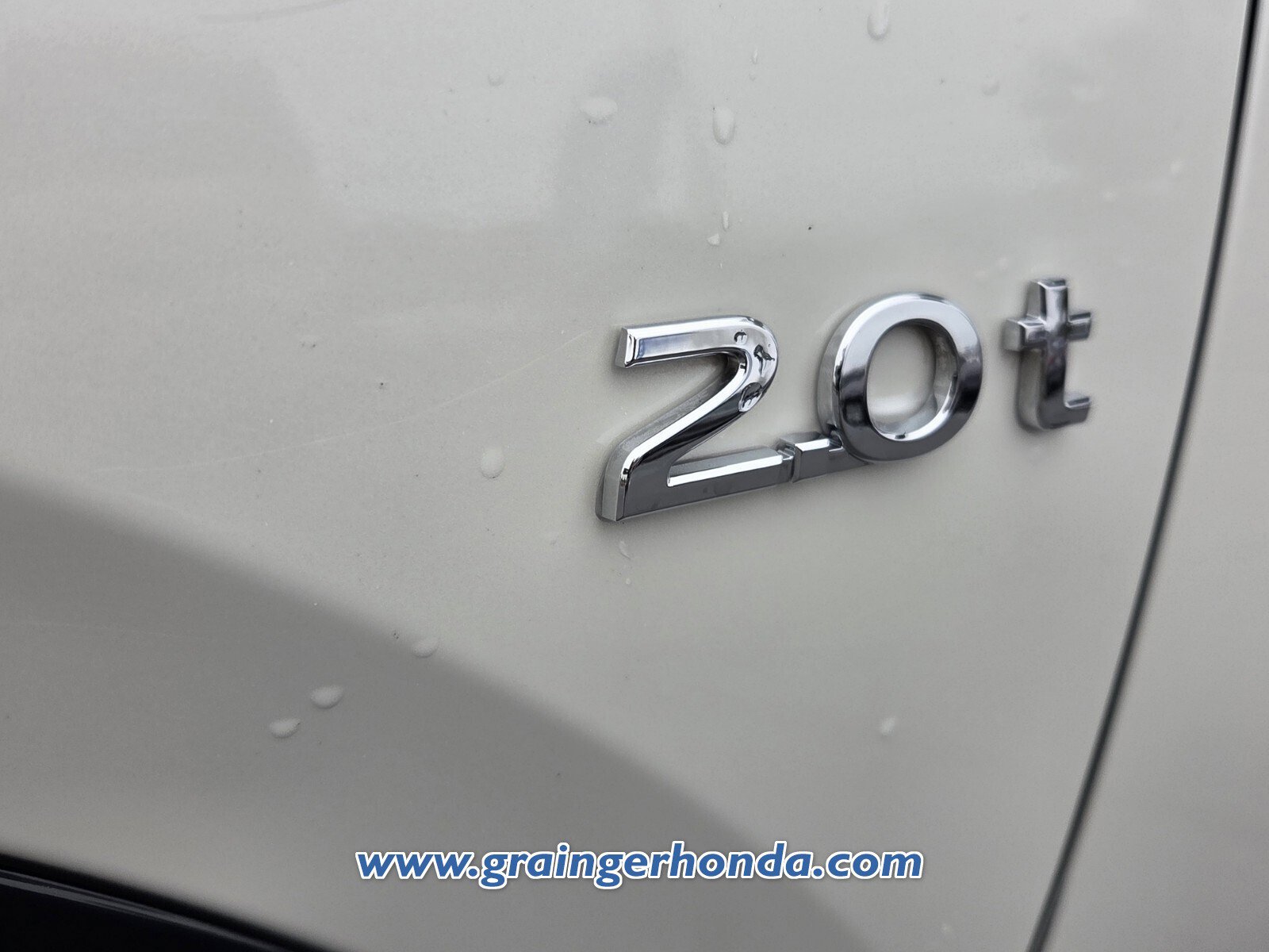 Used 2018 INFINITI QX30 image 15