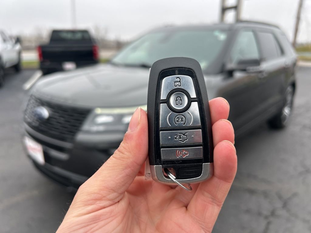 Used 2018 Ford Explorer Sport w/ Ford Safe & Smart Package image 51