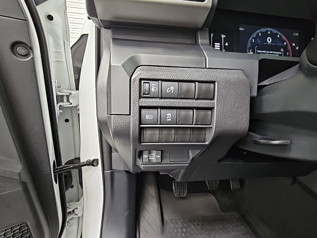 Used 2024 Toyota Tacoma SR image 27