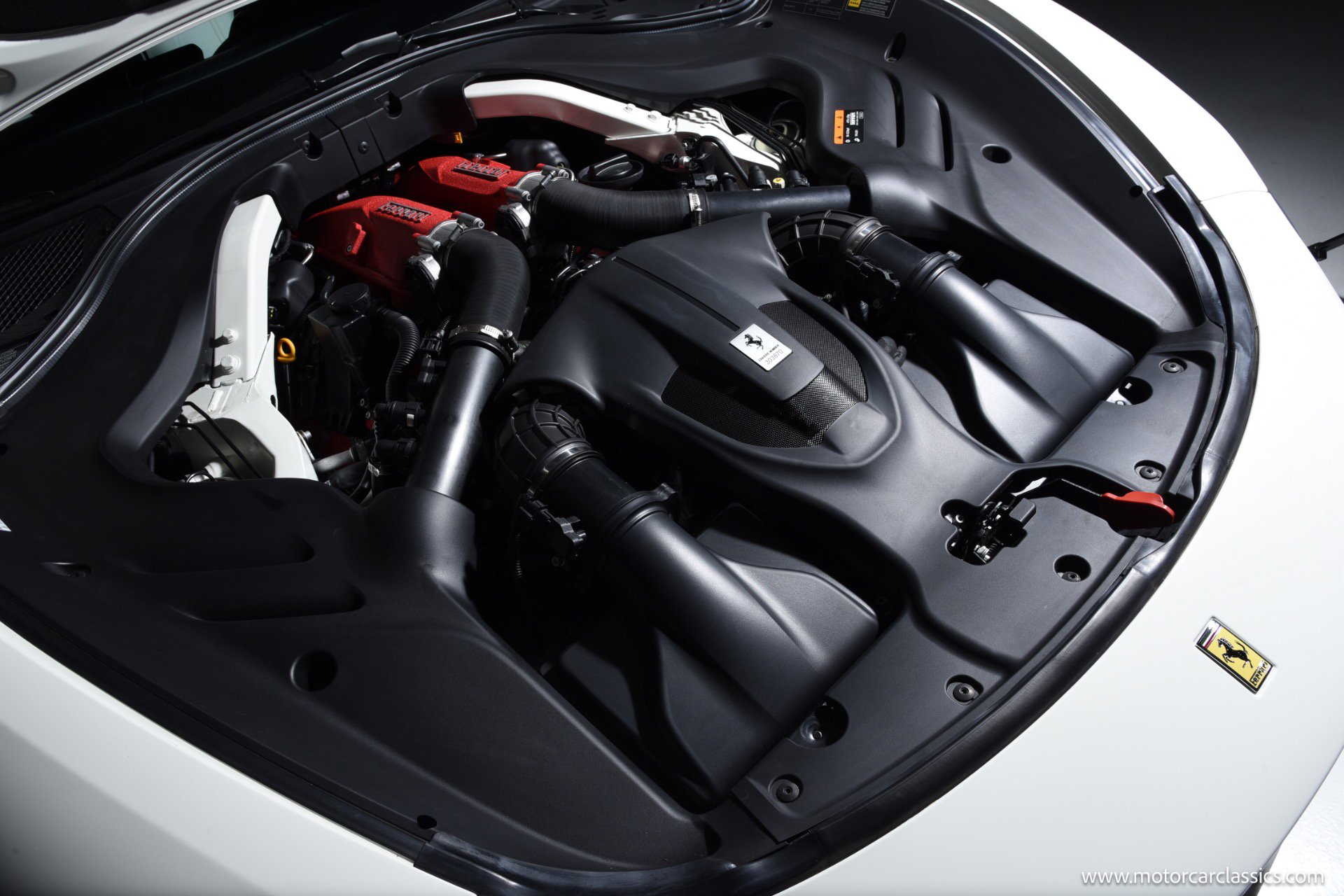 Used 2024 Ferrari Roma image 39