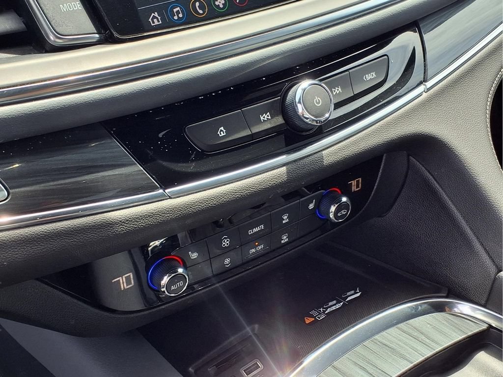 Certified 2023 Buick Enclave Essence w/ Experience Buick Package FWD image 4