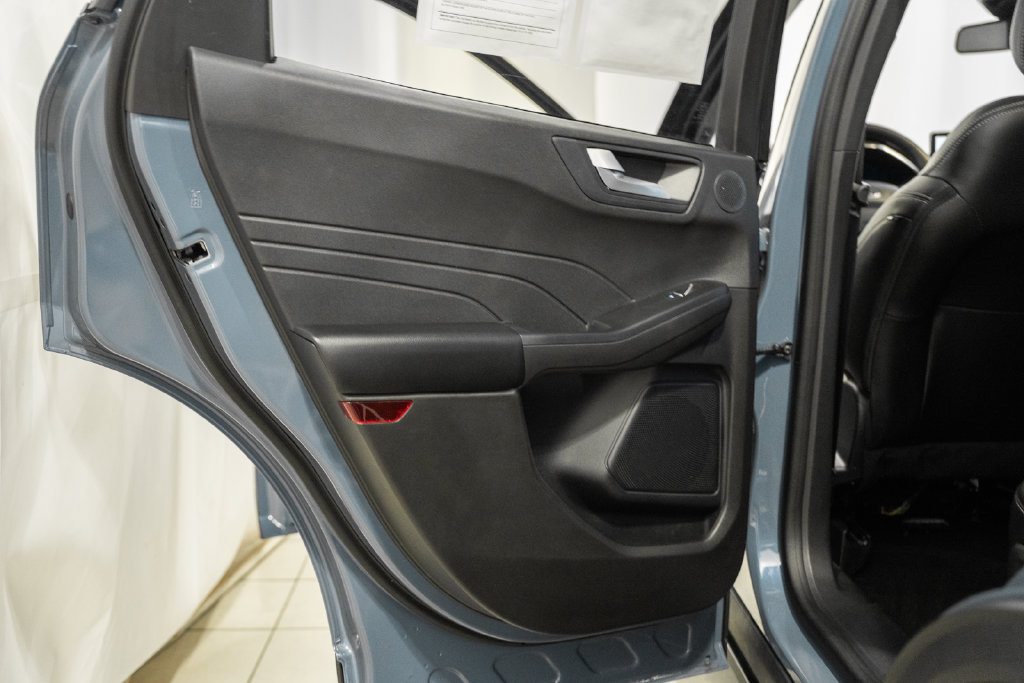 Used 2024 Ford Escape SE w/ PHEV Premium Package FWD image 27