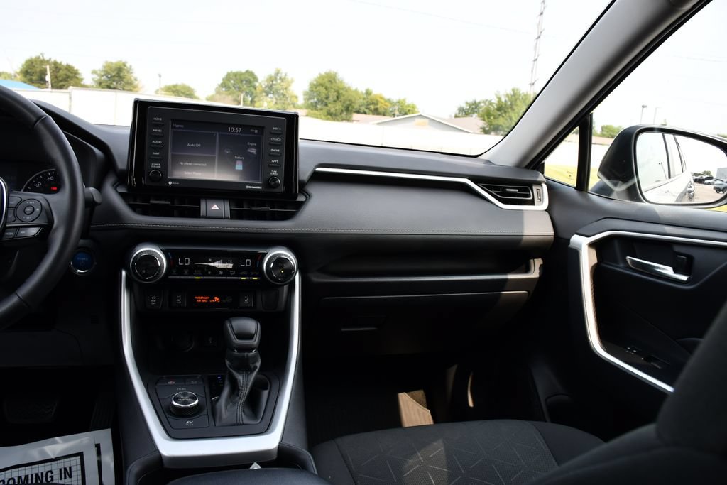 Used 2021 Toyota RAV4 XLE w/ Convenience Package AWD/4WD image 24