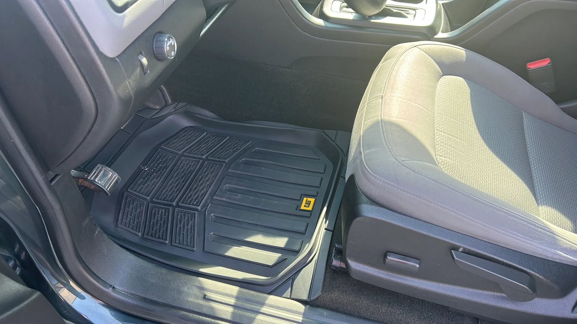 Used 2017 Chevrolet Colorado W/T w/ WT Convenience Package image 17