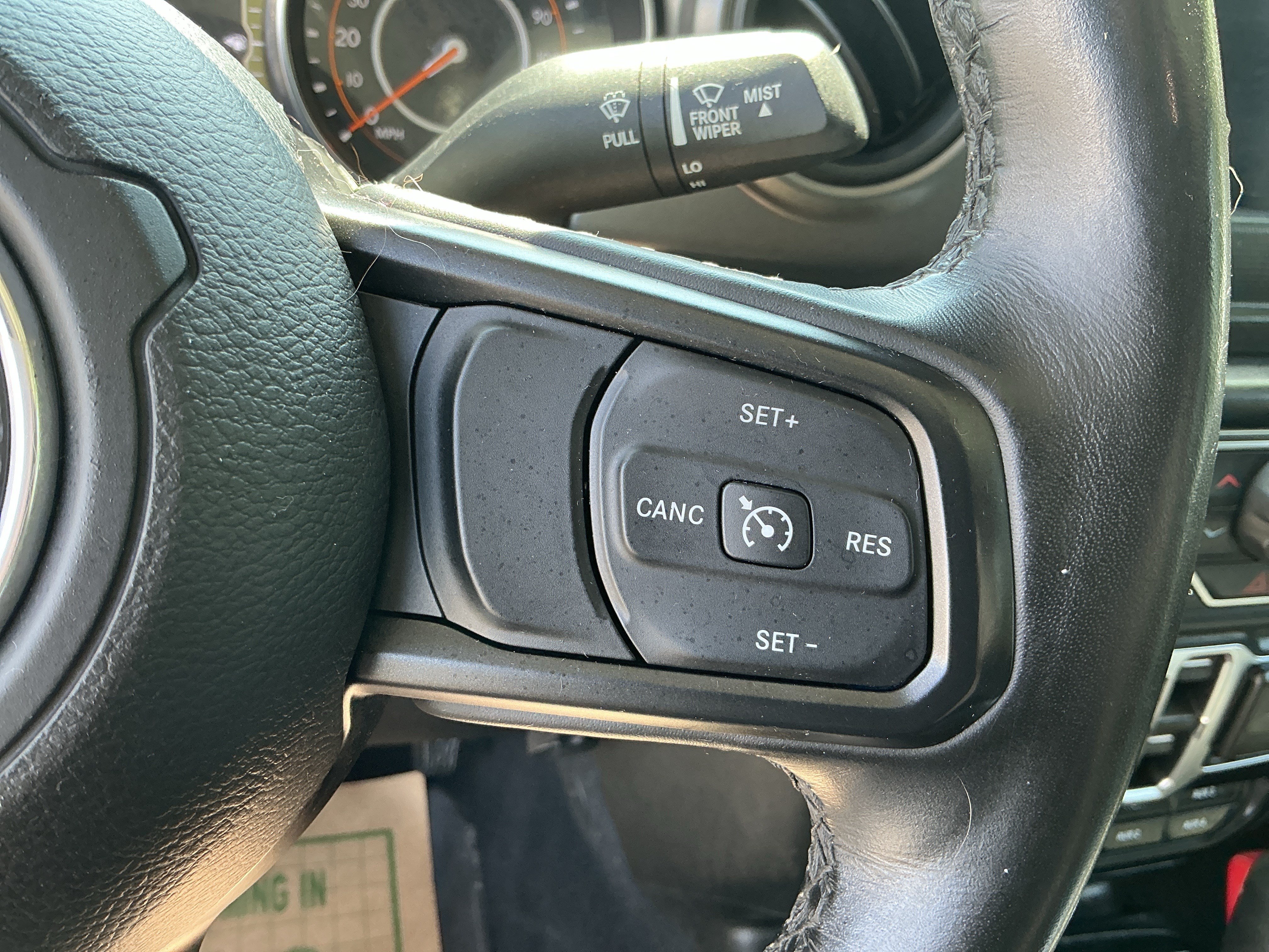 Used 2022 Jeep Gladiator Sport AWD/4WD image 18