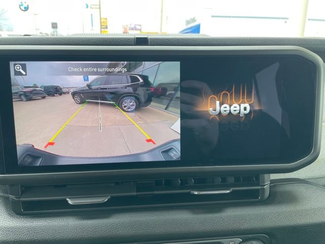 Used 2024 Jeep Gladiator Sport image 18