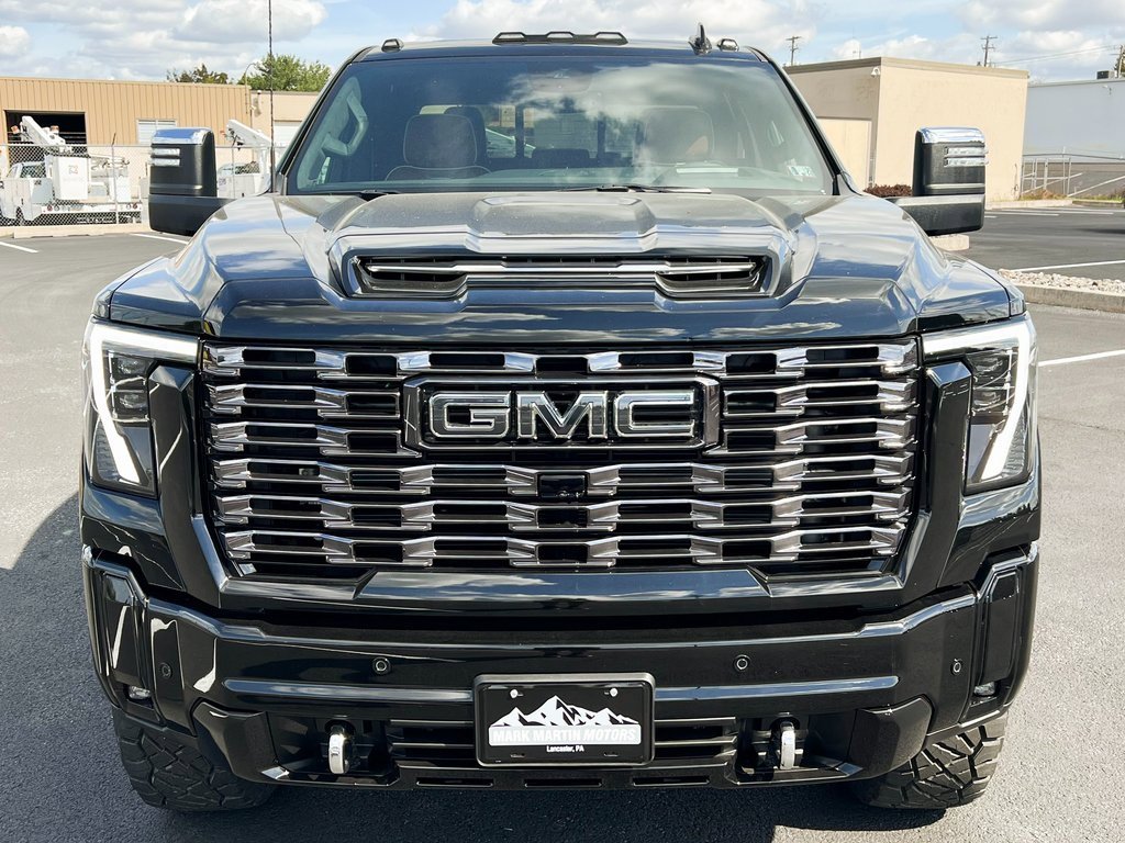 Used 2025 GMC Sierra 3500 Denali Ultimate image 17