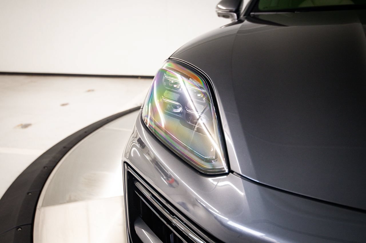 Certified 2024 Porsche Cayenne Turbo AWD/4WD image 13