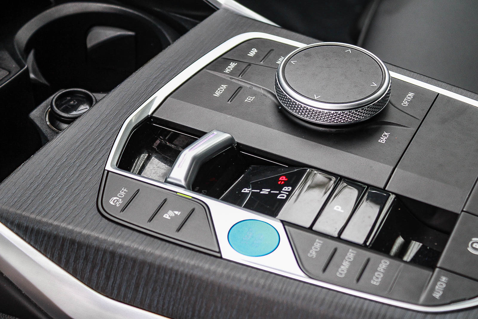 Certified 2025 BMW i4 eDrive40 RWD image 19