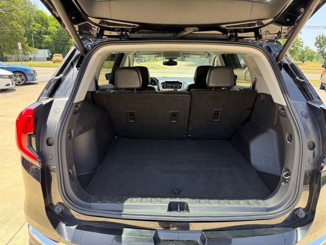 Used 2022 GMC Terrain SLT image 17