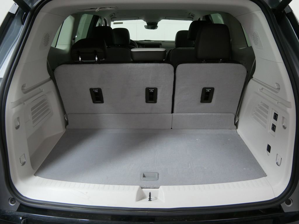 Used 2024 GMC Acadia Denali w/ Super Cruise Package image 5