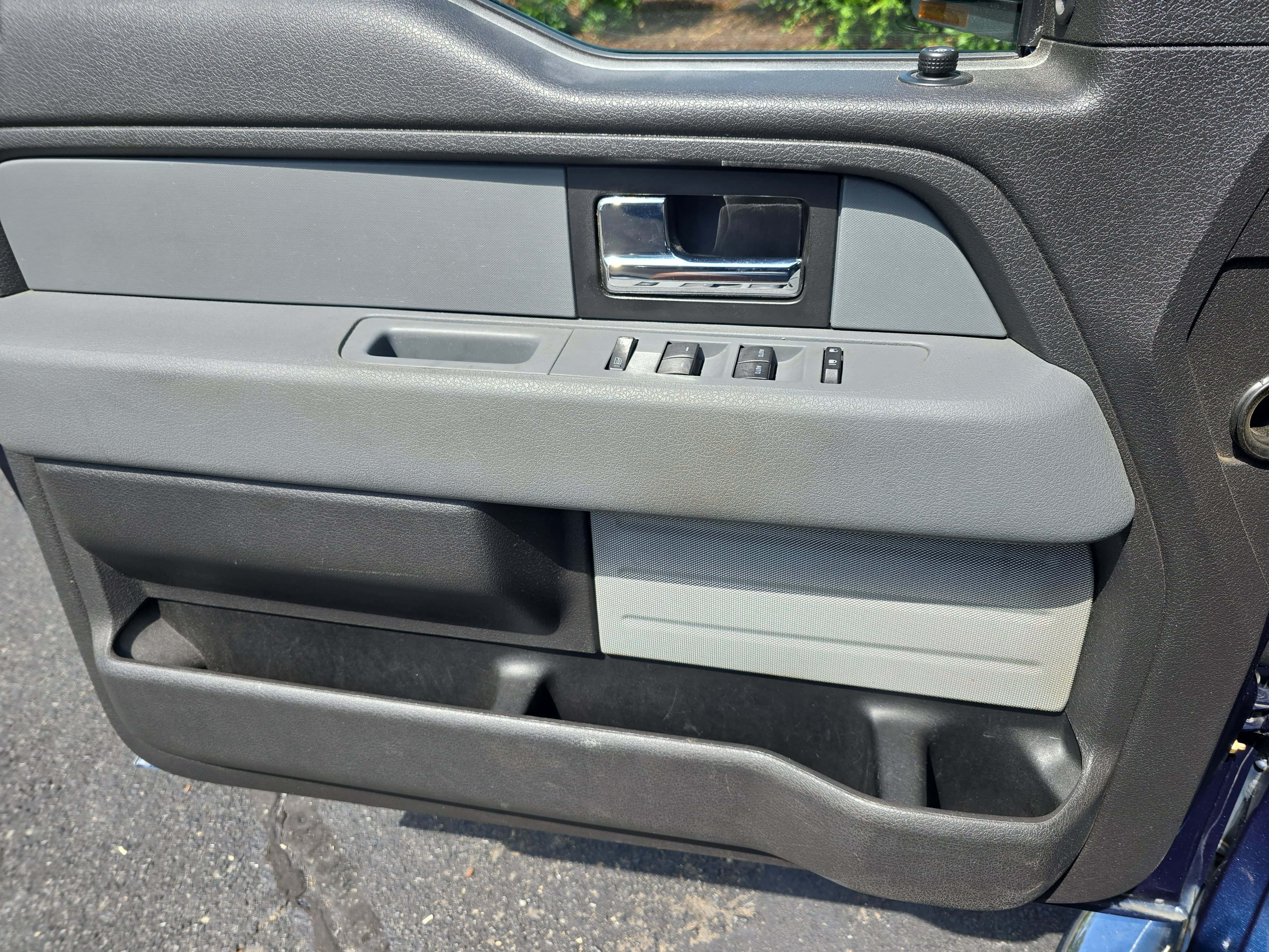 Used 2013 Ford F150 XLT w/ Luxury Equipment Group AWD/4WD image 26
