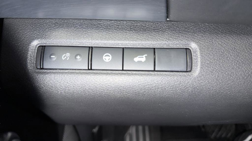 Certified 2025 Nissan Pathfinder SL image 26