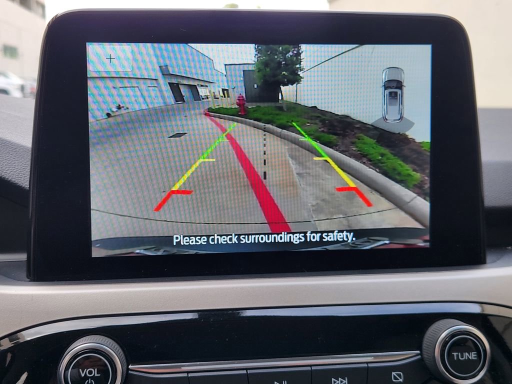 Used 2022 Ford Escape SEL w/ Technology Package FWD image 17